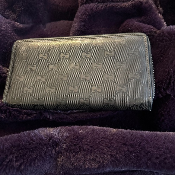 Guaranteed Authentic Gucci GG Imprimé Patent Leather Continental Wallet - Picture 2 of 8